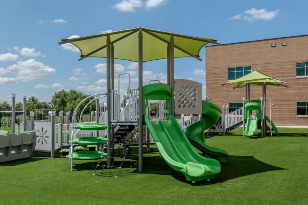 Hunter Knepshield Playground Installation