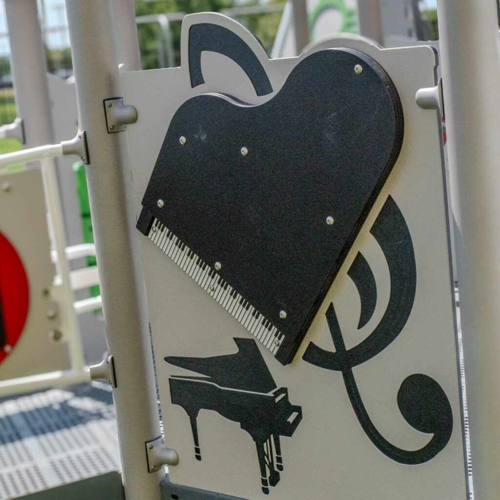 Hunter Knepshield Playground Installation