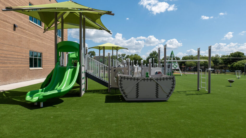 Hunter Knepshield Playground Installation